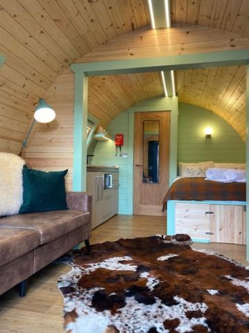 Seaview Lodges At Torlinnhe Fort William Exterior photo